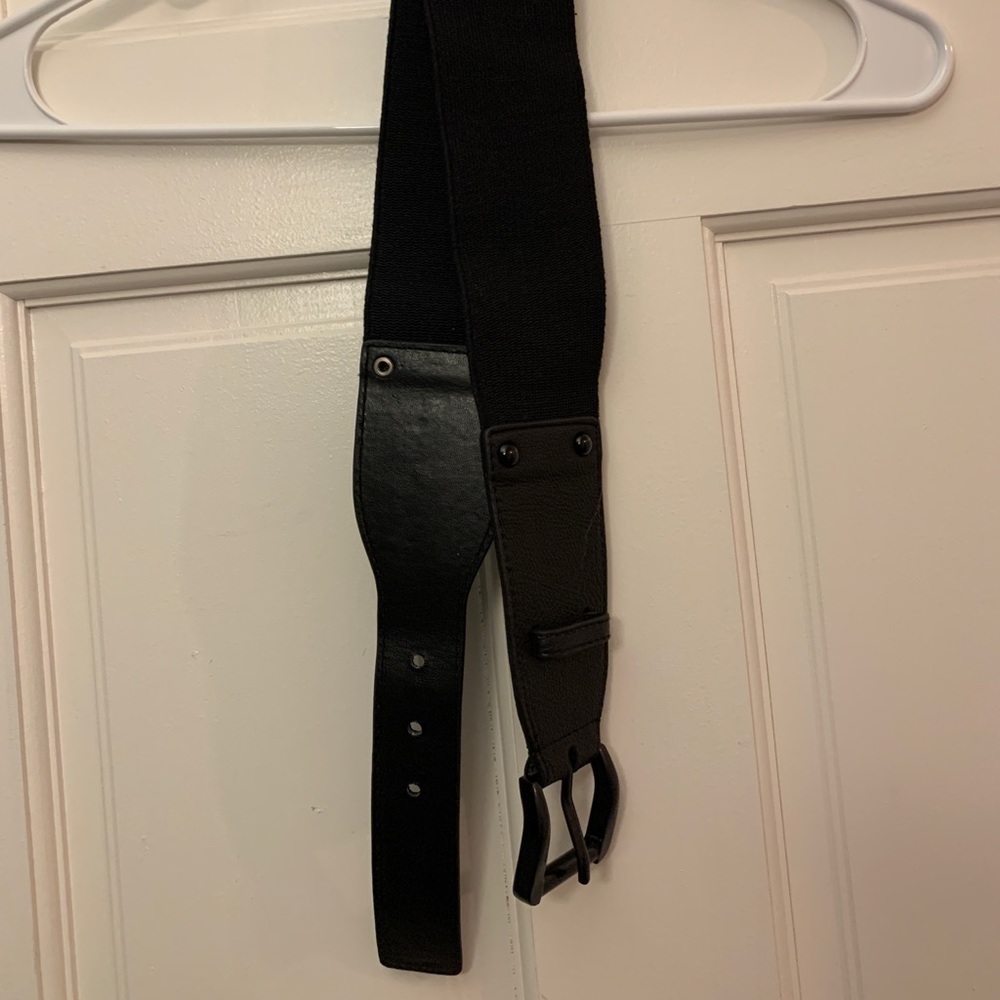 Express black elastic belt